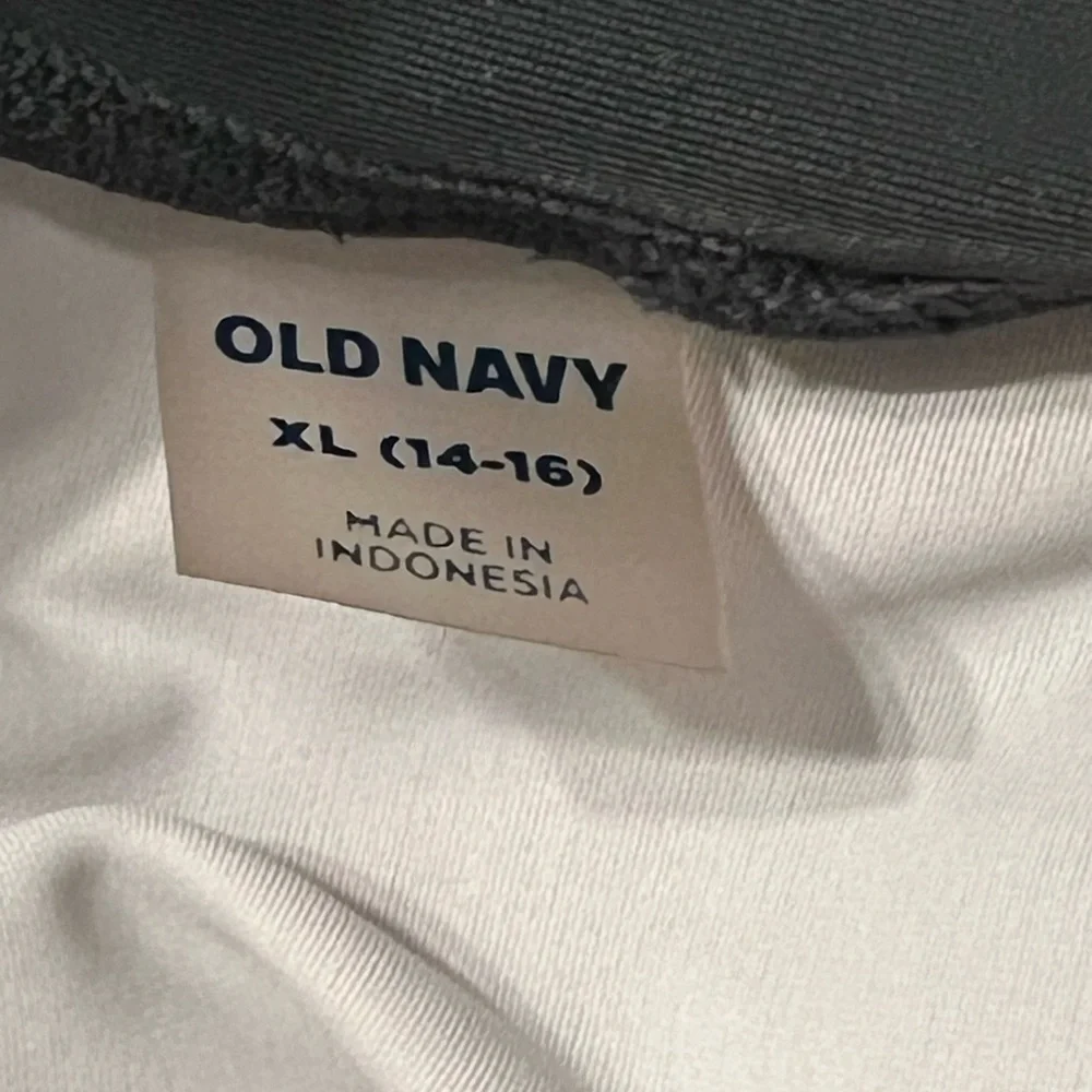 Boys Old Navy Rashguard & Swim Trunks XL Gray Black Floral